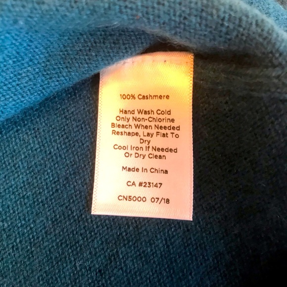 Talbots Extra Small Peacock Blue Cashmere Sweater with Softly Rolled Collar - Picture 7 of 7